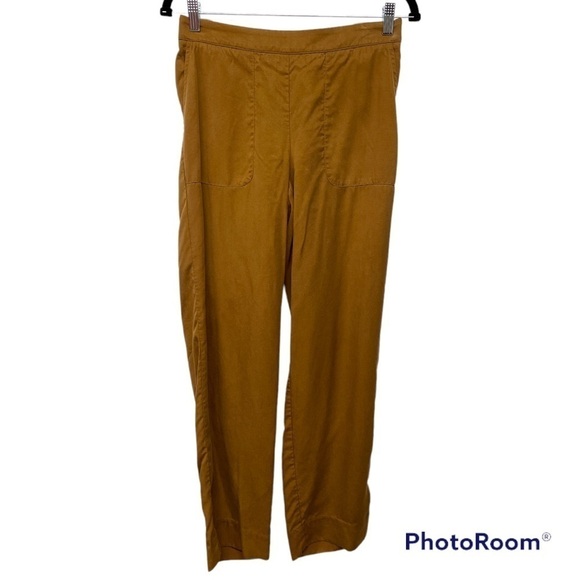 Banana Republic (2021) Lyocell Pull-on Straight-leg Pant - Picture 2 of 10